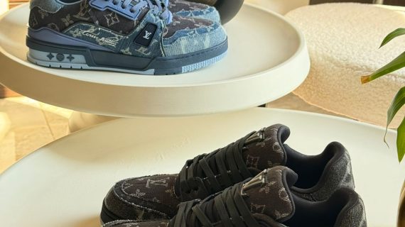 Louis Vuitton- Sneakers