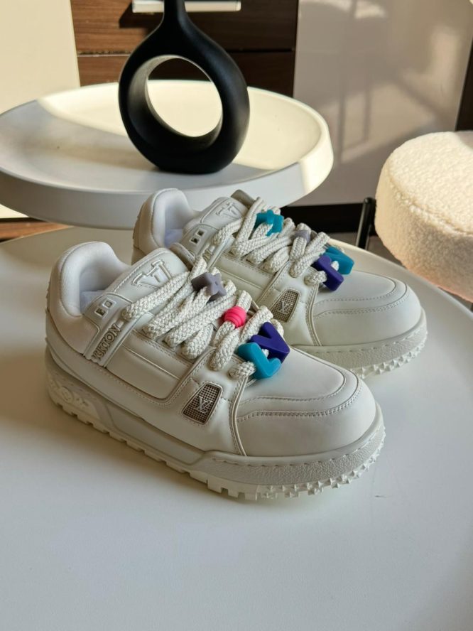 LOUIS VUITTON-Trainers