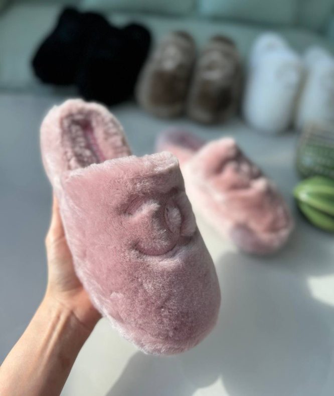 Chanel -fluffy - sandal