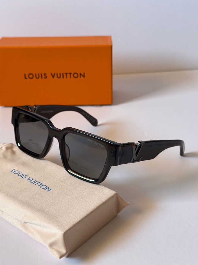 LOUIS NUITTON - SUNGLASSES