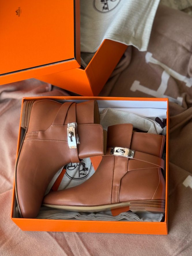 hermes-flat- boots