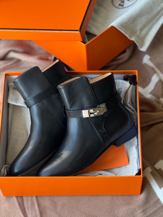 hermes-flat- boots