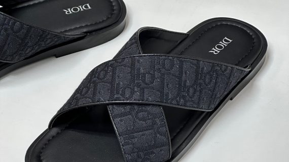 dior slipper