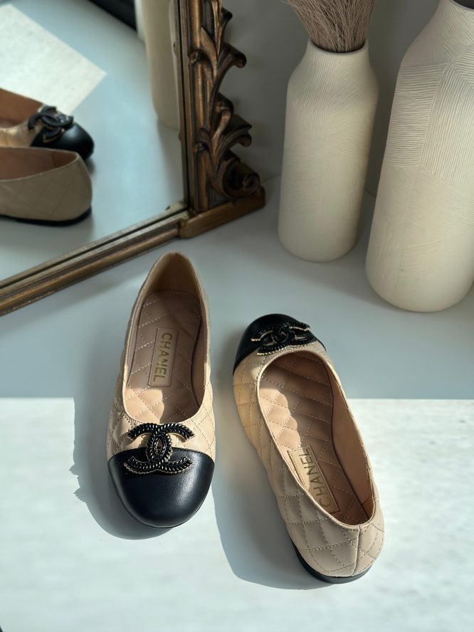 Chanel-Ballet flats