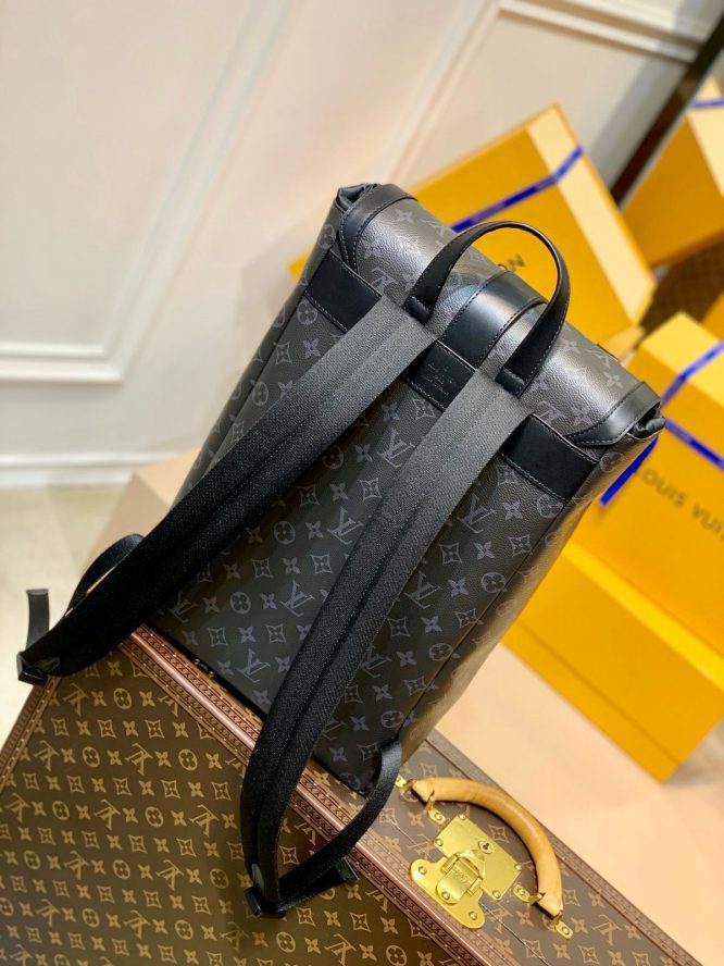 LOUIS VUITTON -BACKPACK