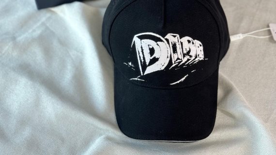 DIOR -CAP