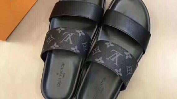 Louis Vuitton- Slippers