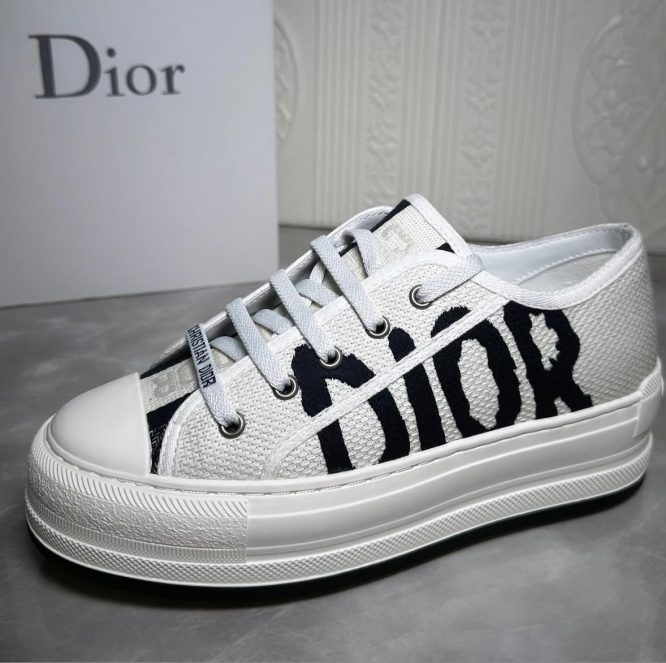 Miss Dior Snaker