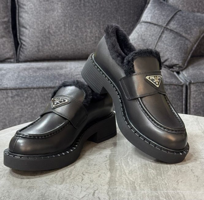 Prada- Black loafer- leather