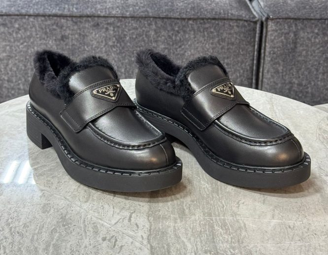 Prada- Black loafer- leather