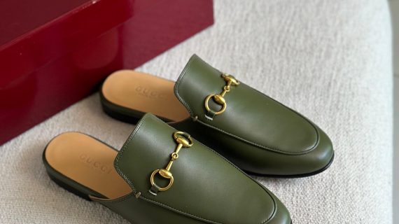 Gucci- Princetown-slides