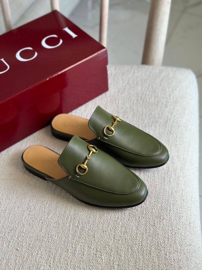 Gucci- Princetown-slides