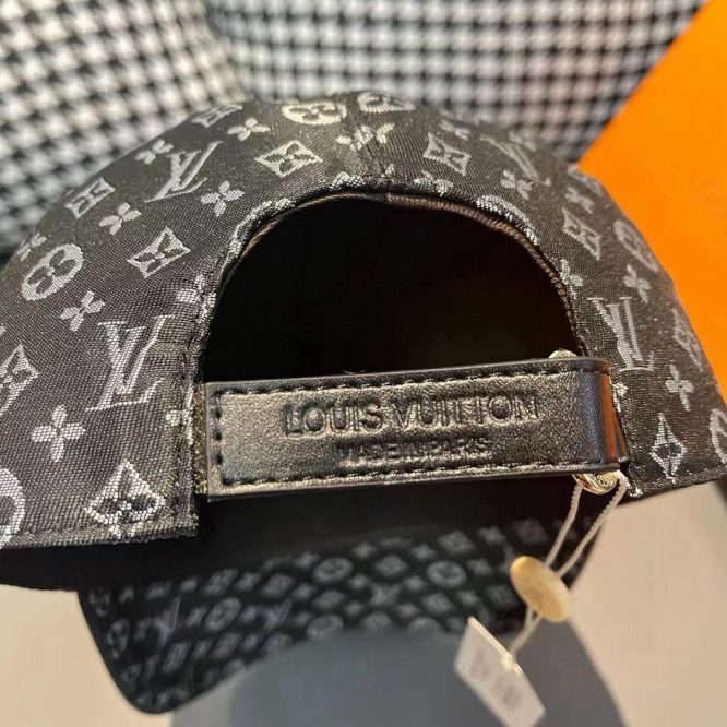 Louis Vuitton CAP