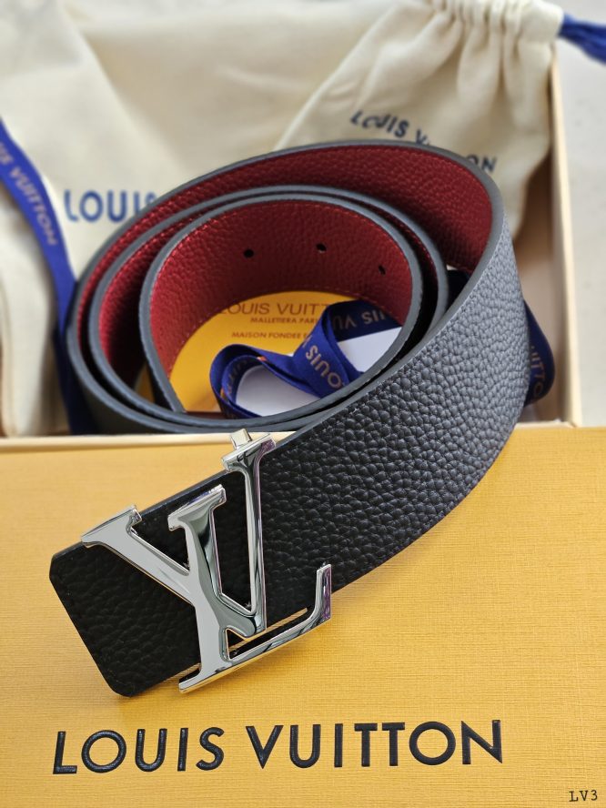 LOUIS VUITTON -BELT