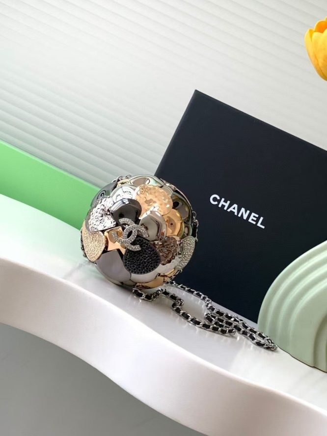 CHANEL 23k -Camellia CC - Sphare