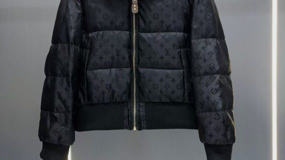 louis Vitton jacket