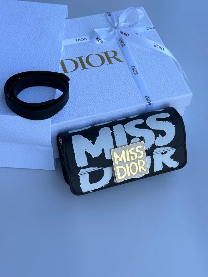 DIOR