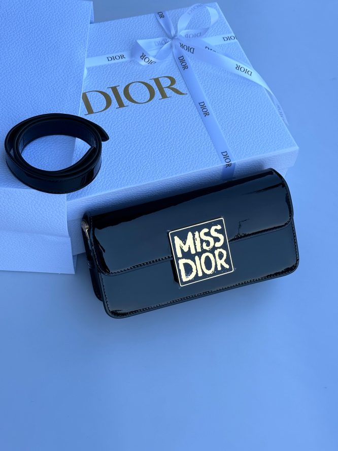 DIOR