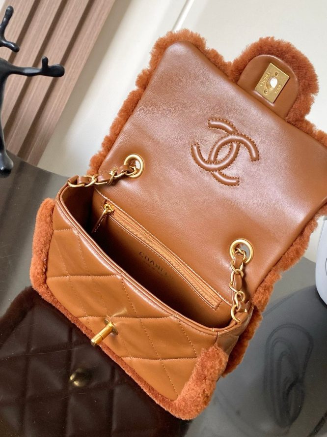 CHANEL -FLAP BAG