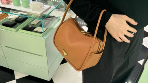 PRADA -LEATHER