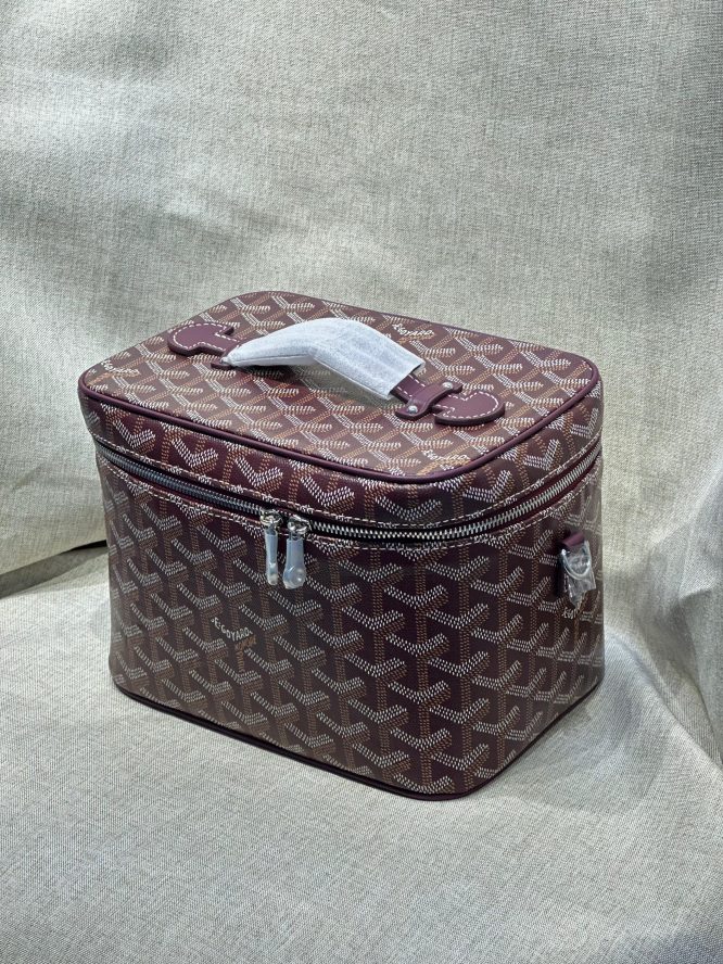 GOYARD -MEAKUP BAG