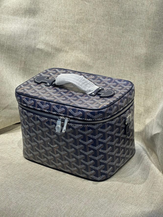 GOYARD -MEAKUP BAG