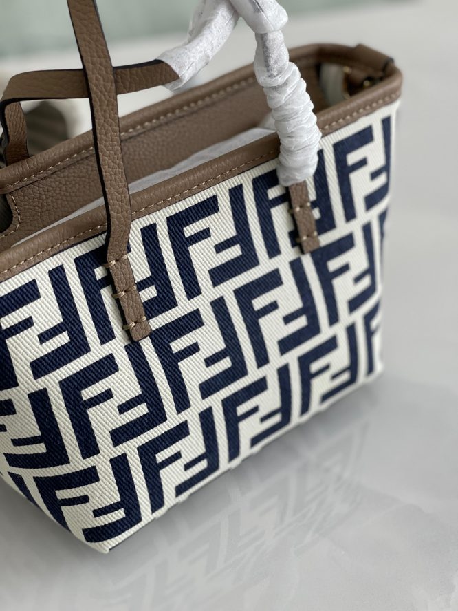 fendi-bucket bag