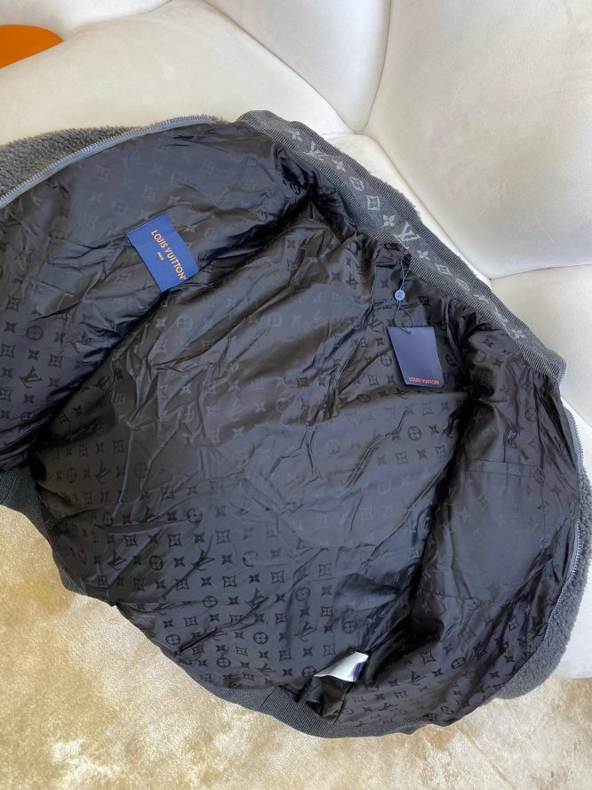 LOUIS VUITTON -JACKET