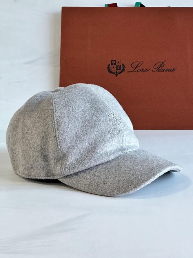 LORO PIANA - CAP