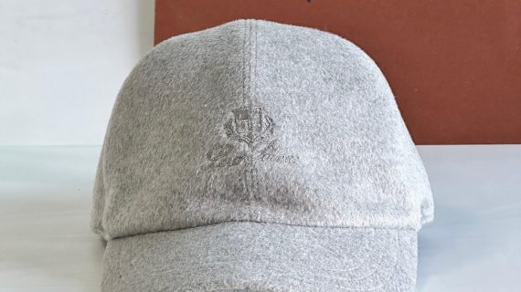 LORO PIANA - CAP