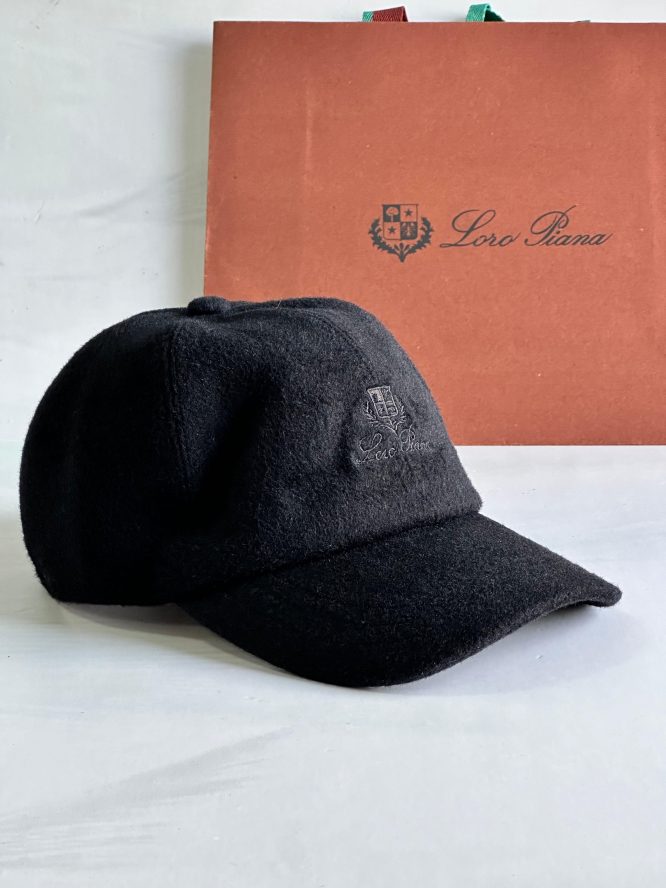 LORO PIANA - CAP