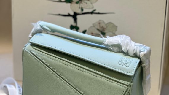 LOEWE -MINI PUZZLE EDGA