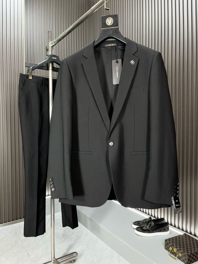 دولتشي آند غابانا -SUITS -SUITS