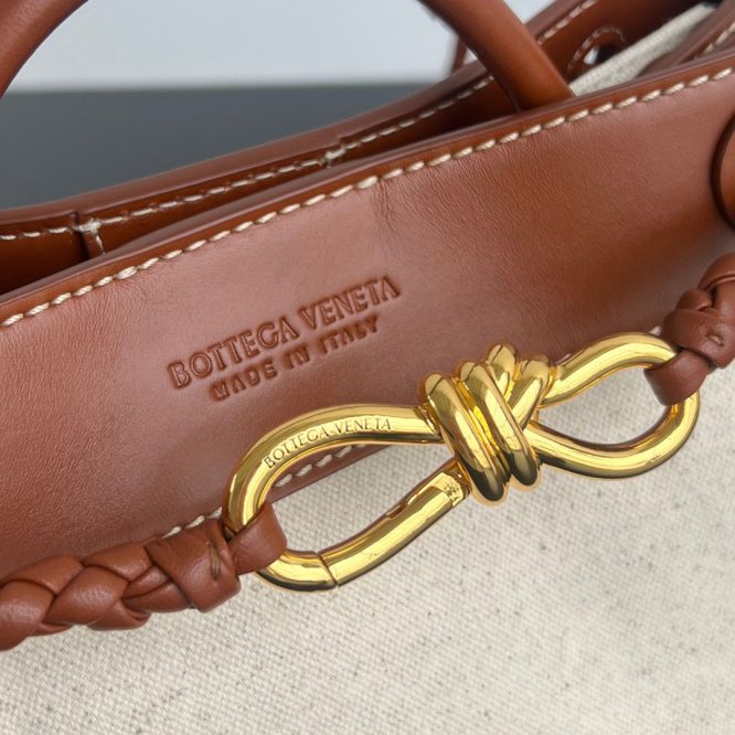 BOTTEGA -VENETTA- ANDIAMO BAG