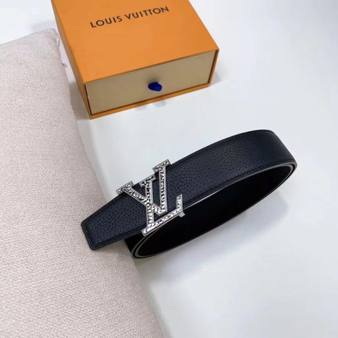 LOUIS VUITTON -BELT