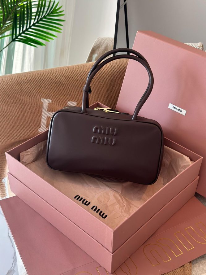 MIU MIU- TOTE BAG