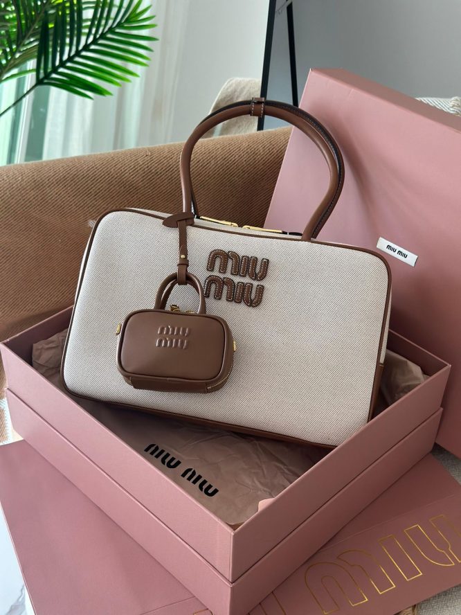 MIU MIU - CNAVAS-TOT BAG