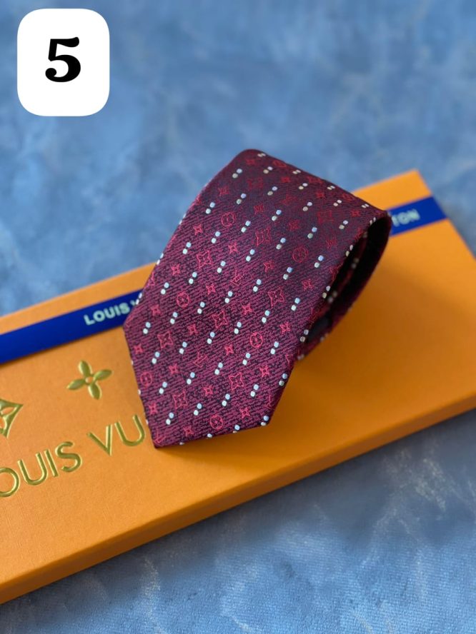 LOUIS VUITTON - TIES