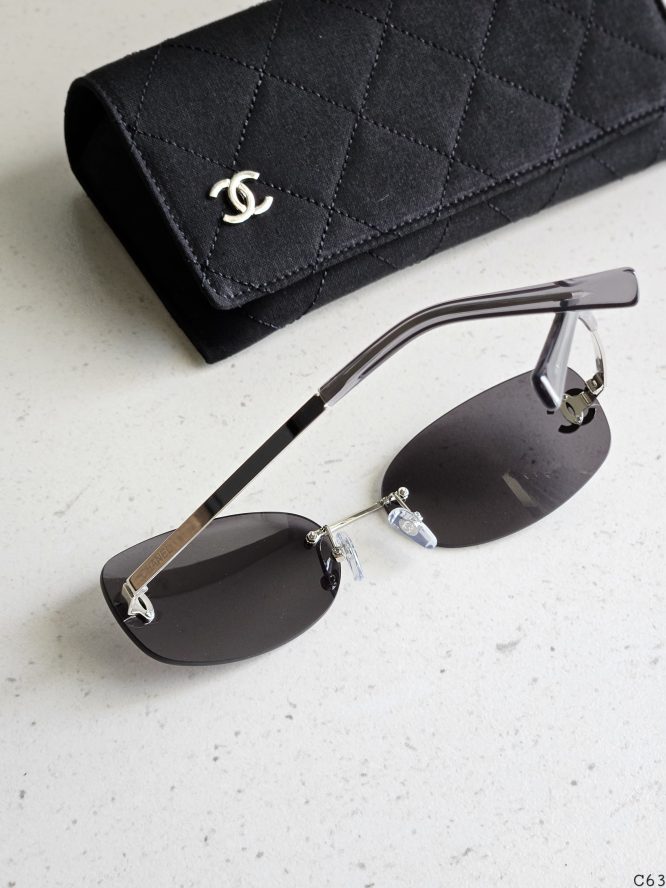 CHANEL -SUNGLASSES