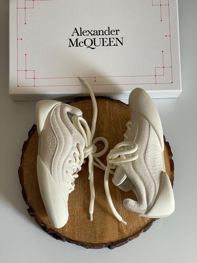 Alexander McQUEEN