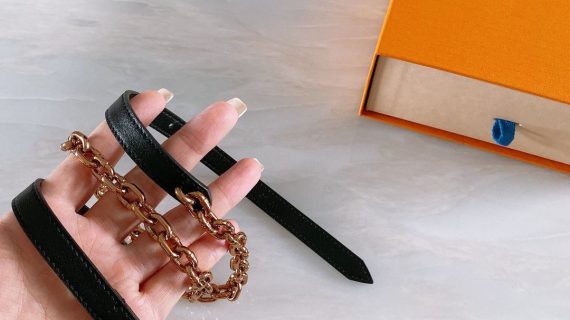 LOUIS VUITTON -BELT -LAIDES
