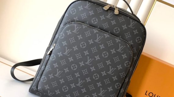 LOUIS VUITTON - BACKPACK