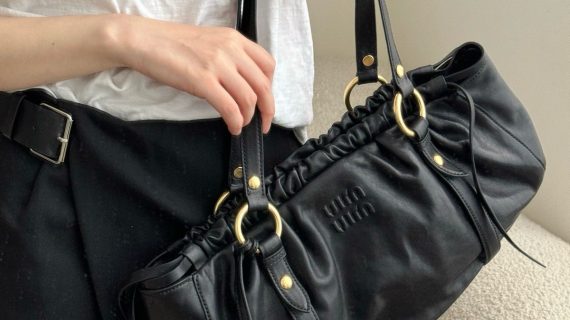 MIU MIU -Joie -Shoulder Bag -ORIGINAL -LEATHER - QUALITY