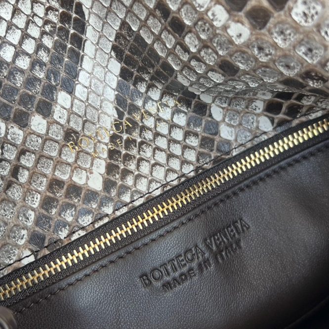 Bottega Veneta -Small- LABERTA -ORIGINAL LEATHER QUALITY