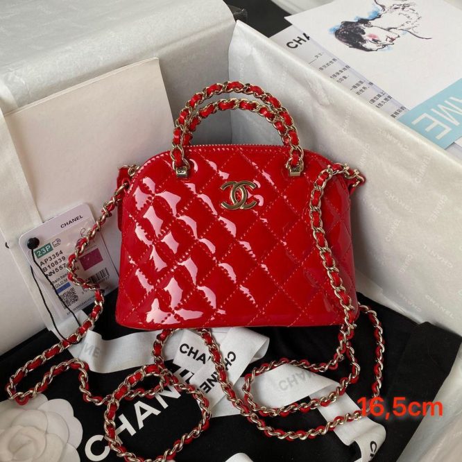 chaneL  Patent Calfskin Quilted Shiny Coco Clutch With Chain Sold Out