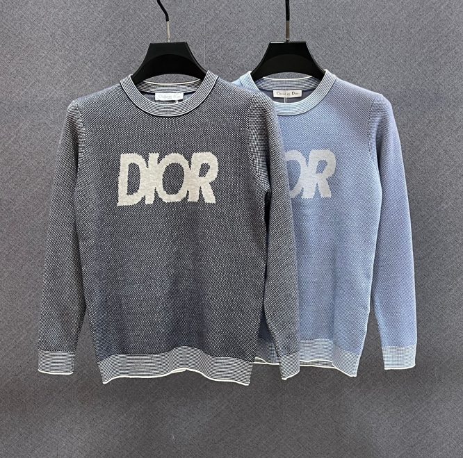 DIOR