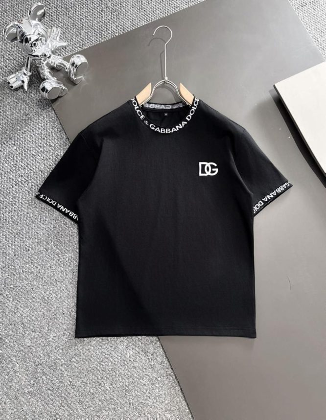dolice &gabbana-set " t shirt . Short "