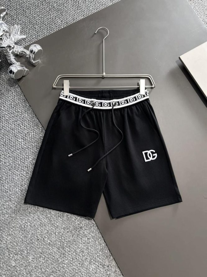 dolice &gabbana-set " t shirt . Short "