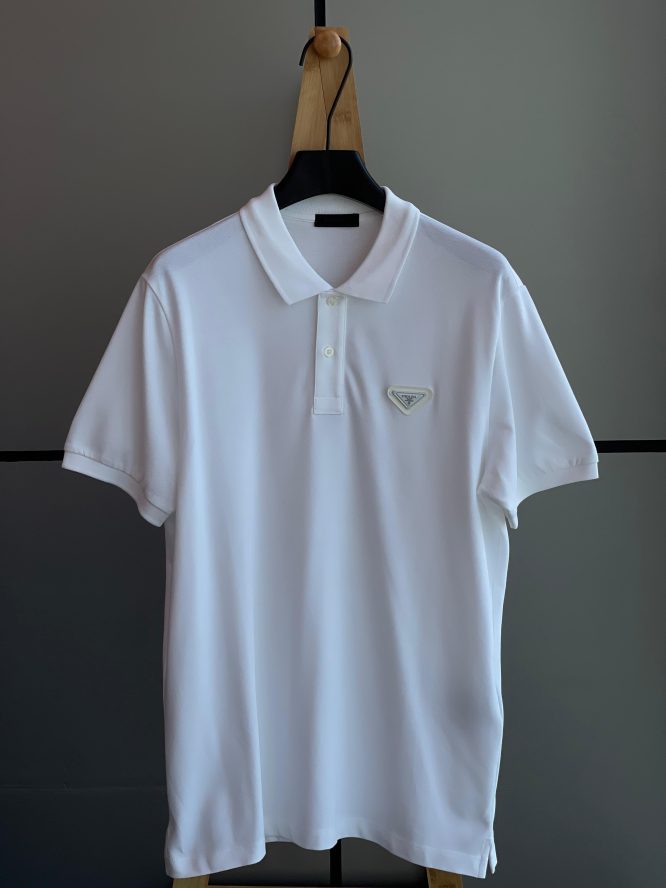 prada- t shirt