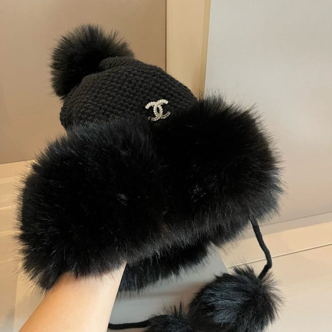 CHANEL - TRABBER -HAT888